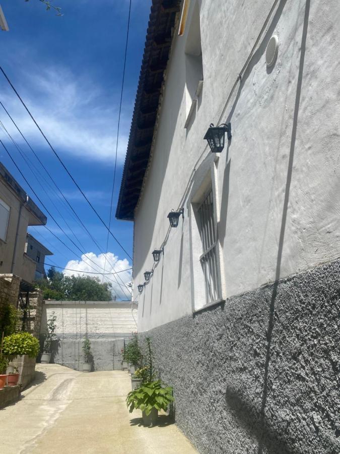 Yuri Guest House Gjirokastër Dış mekan fotoğraf