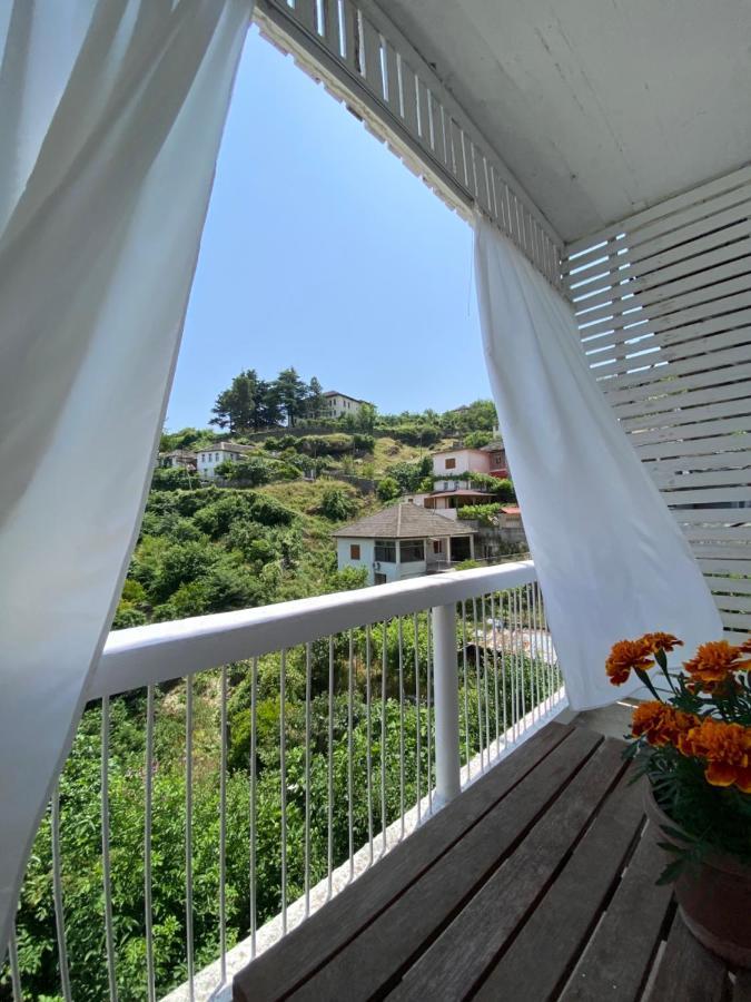 Yuri Guest House Gjirokastër Dış mekan fotoğraf