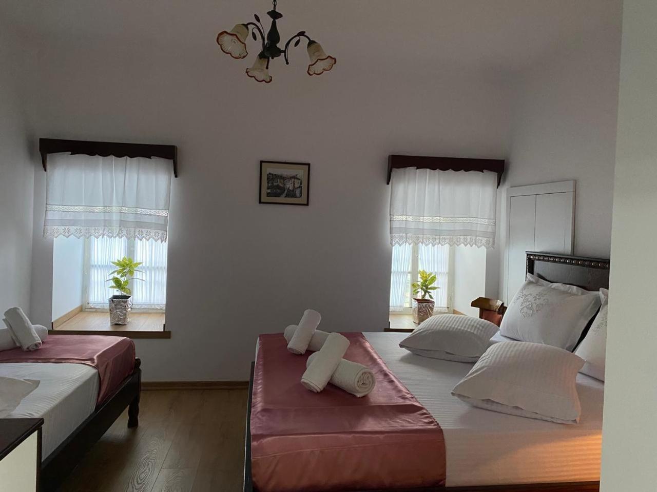 Yuri Guest House Gjirokastër Dış mekan fotoğraf