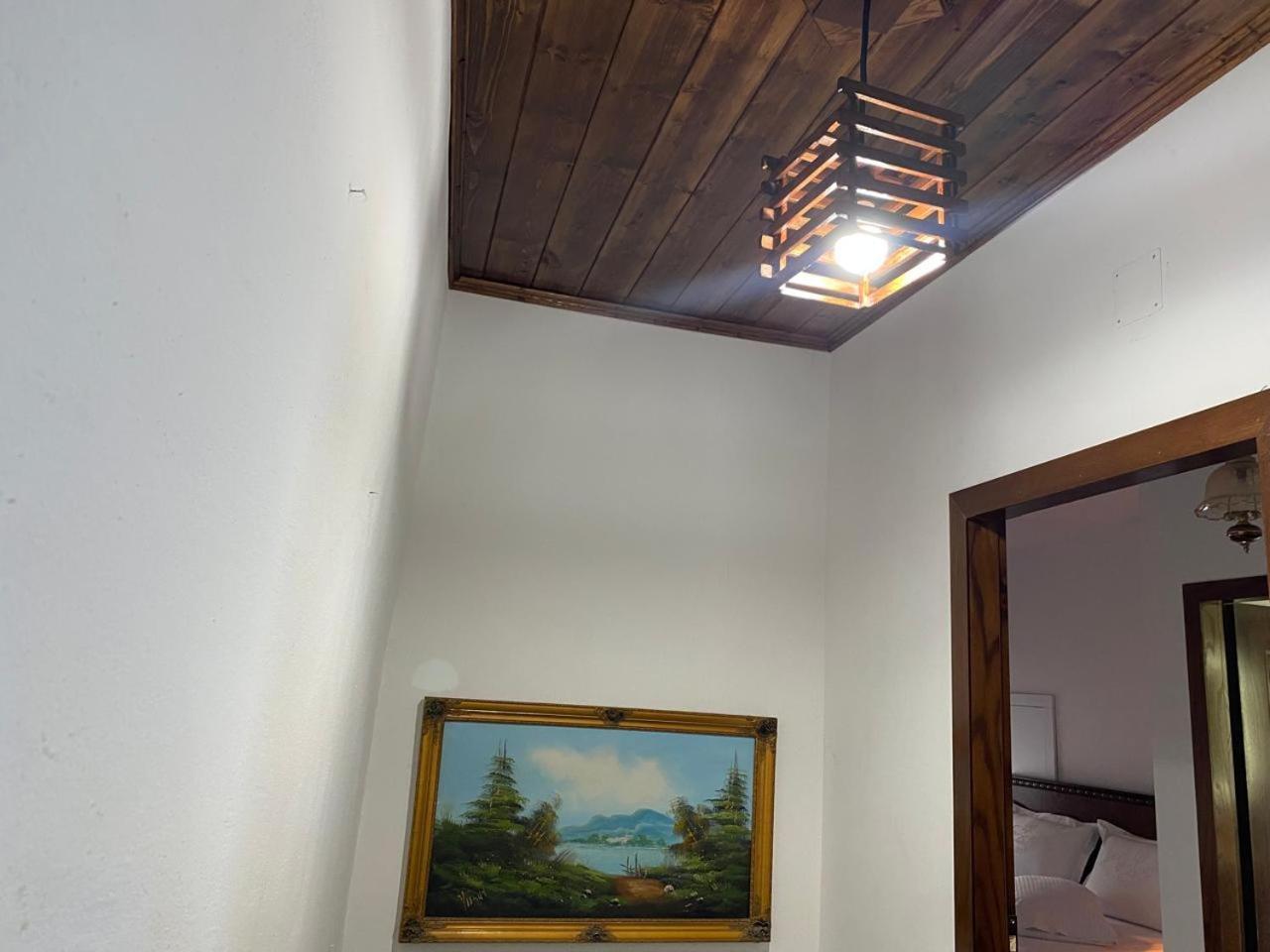 Yuri Guest House Gjirokastër Dış mekan fotoğraf